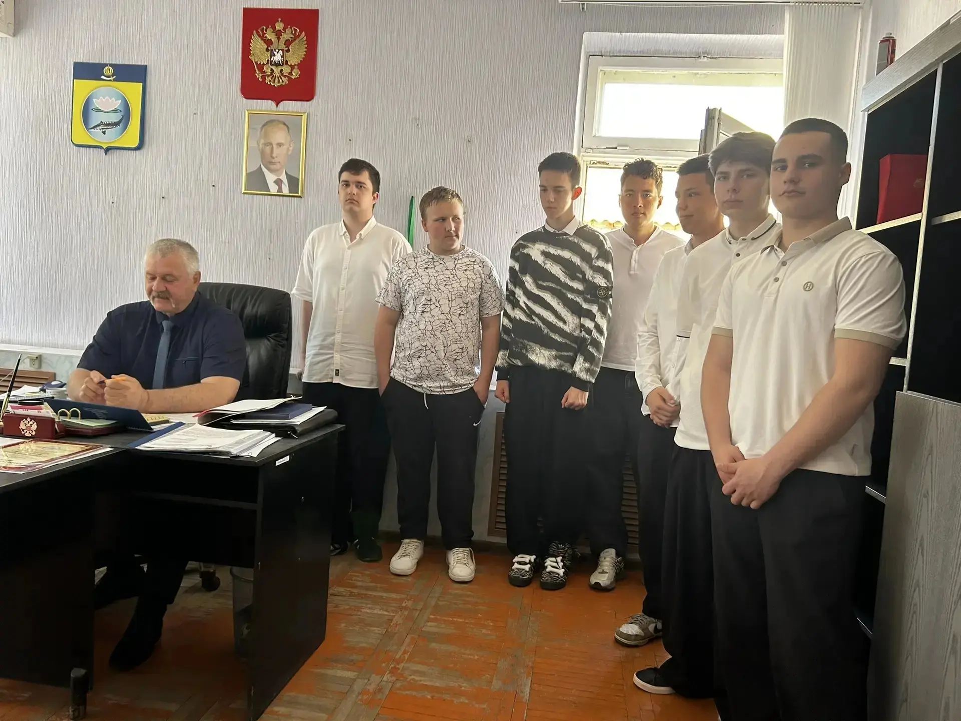 📚Обучающиеся  МКОУ "Оранжерейнинская СОШ"  встретились с Главой муниципального образования «Сельско
