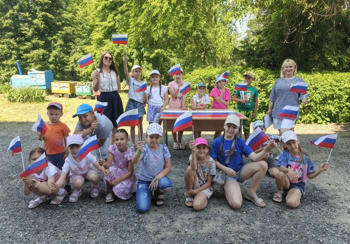 Завтра наша страна отмечает важный праздник — День России! 🇷🇺🇷🇺🇷🇺

В его преддверии на нашей Л