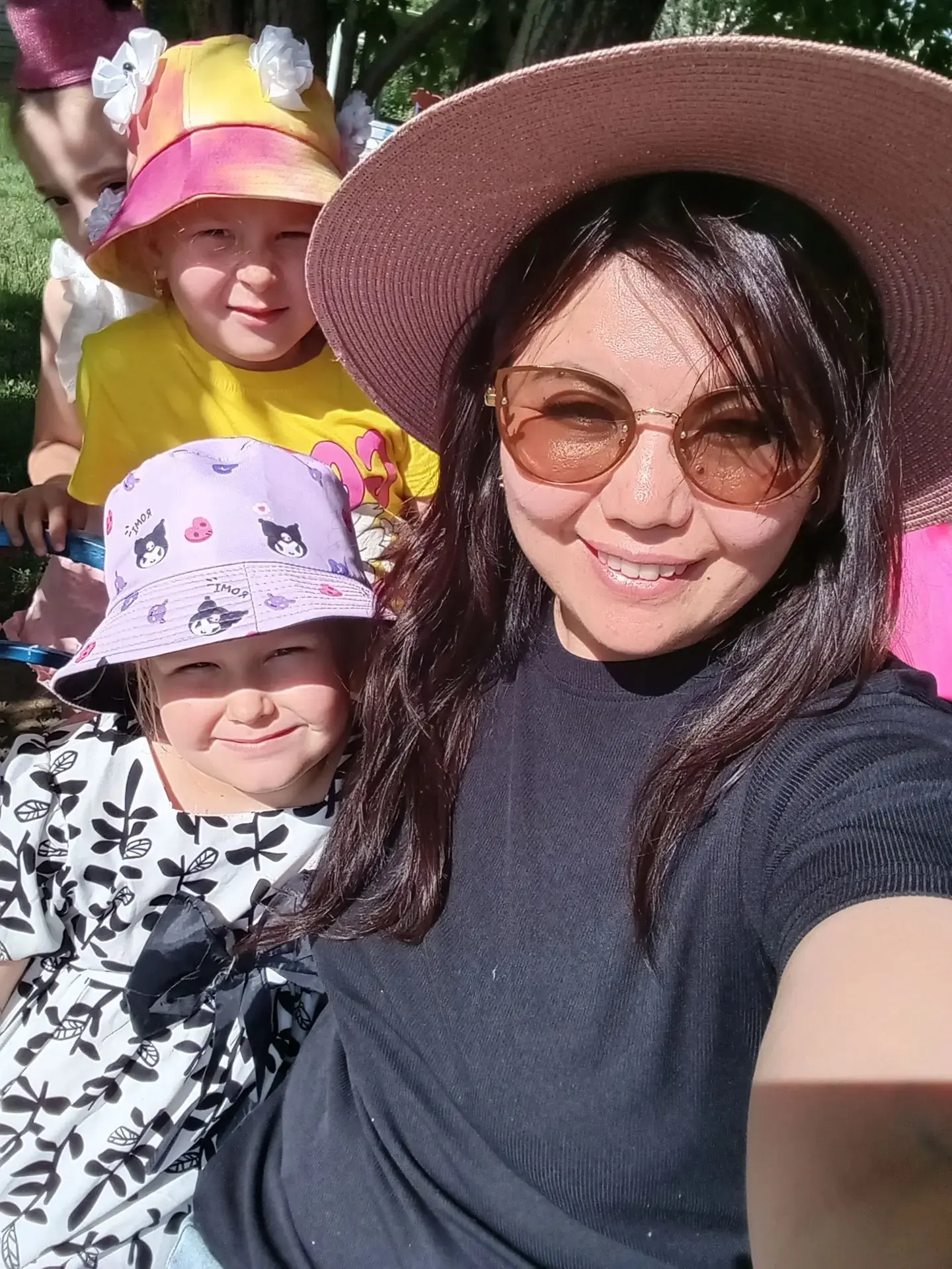 🔥Горячие кадры с нашего модного приключения👒
Где еще вы увидите столько красоты на квадратный метр