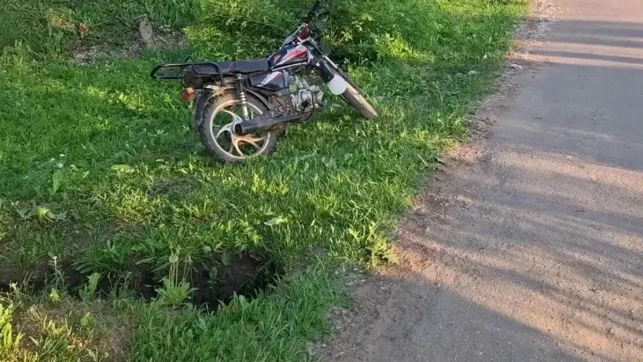 💥 В Галиче в ДТП с мопедом пострадала 10-летняя девочка

Вечером 13 июня на улице 9-го Января в Гал