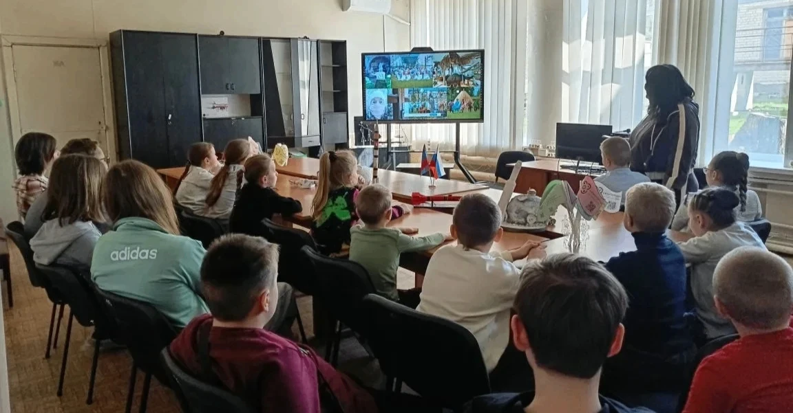 🚀 Онлайн‑встреча «Две территории — одна космическая высота!»
В преддверии Дня космонавтики и авиаци