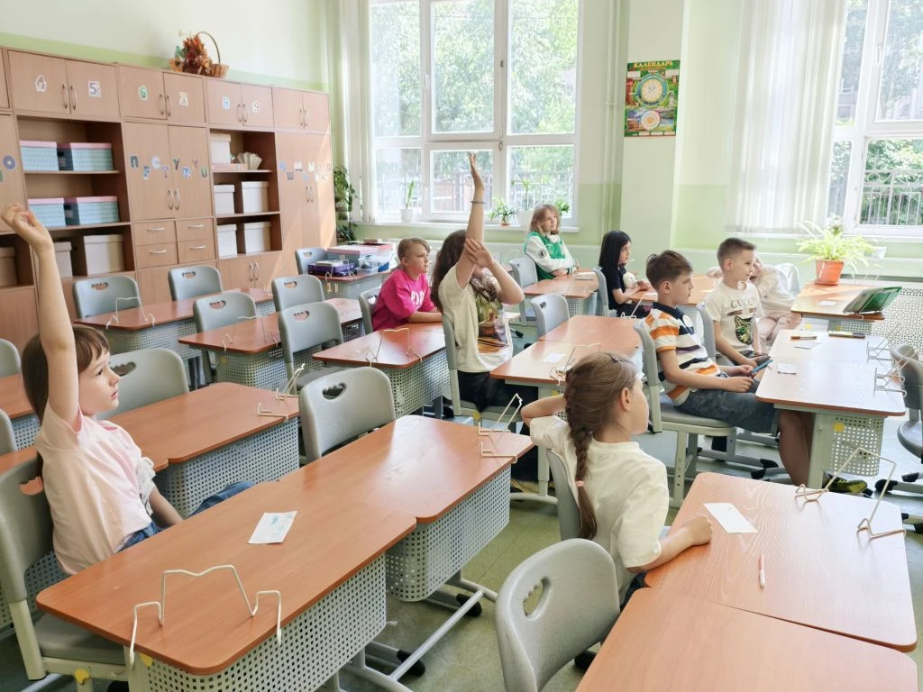Как мы учимся и творим 🧩

Наша каникулярная образовательная программа "Территория детства" продолжа