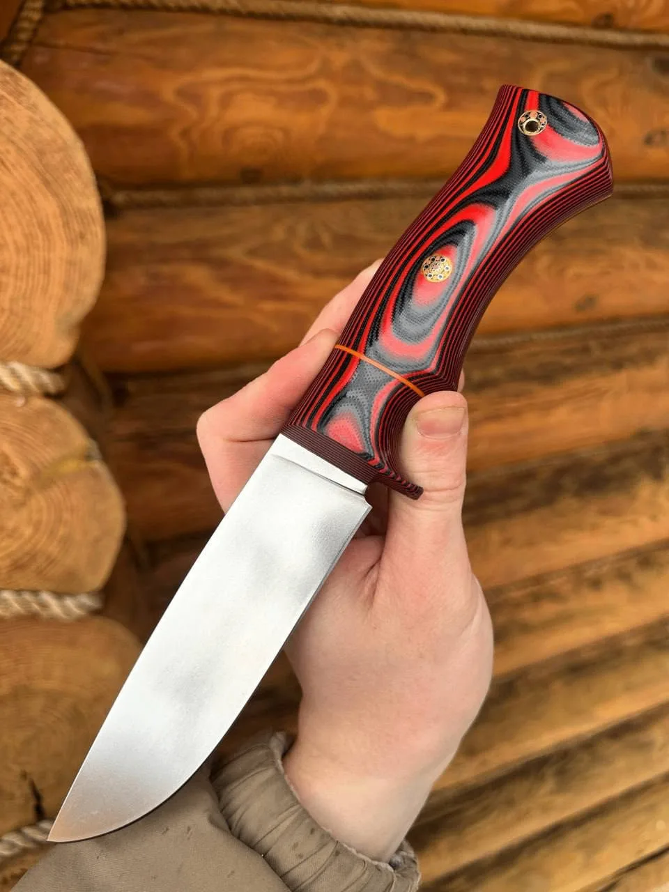 Нож «Нептун» — ваш надежный компаньон для охоты и полевых задач 🌲

🔪 Создан для тех, кто ценит пра