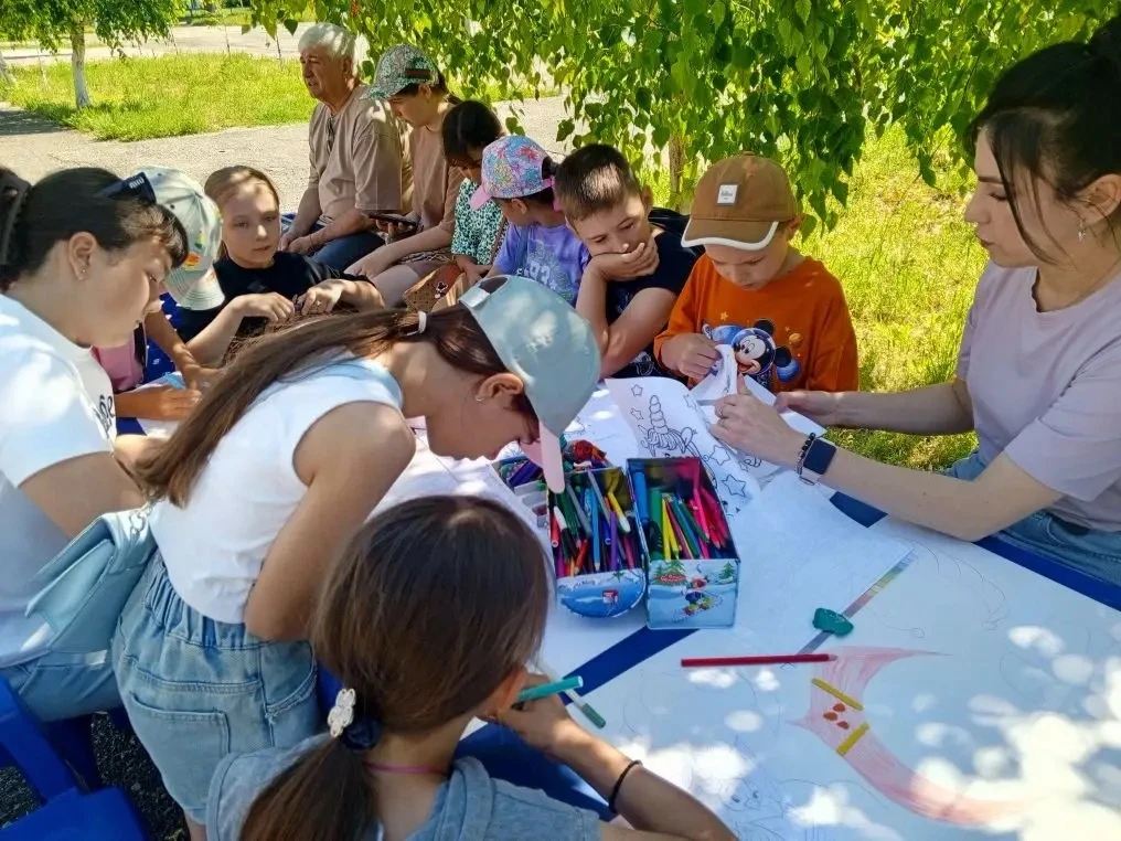 Село Архангельское сегодня наполнилось детским смехом и радостными криками! В Доме культуры для ребя