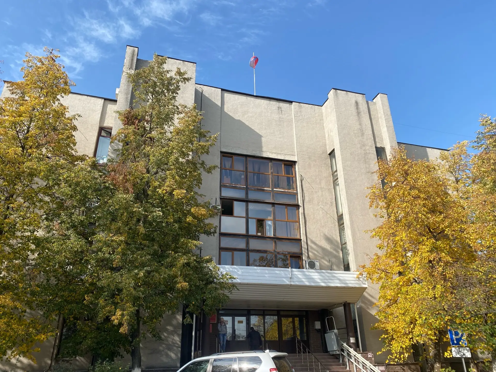Вступило в законную силу постановление суда об избрании меры пресечения молодому человеку, обвиняемо