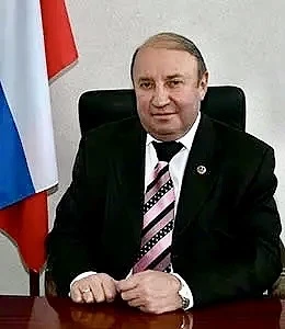 Дорогие друзья!

Сегодня особенный, по-настоящему знаковый день для нашего города. Своё 80-летие отм