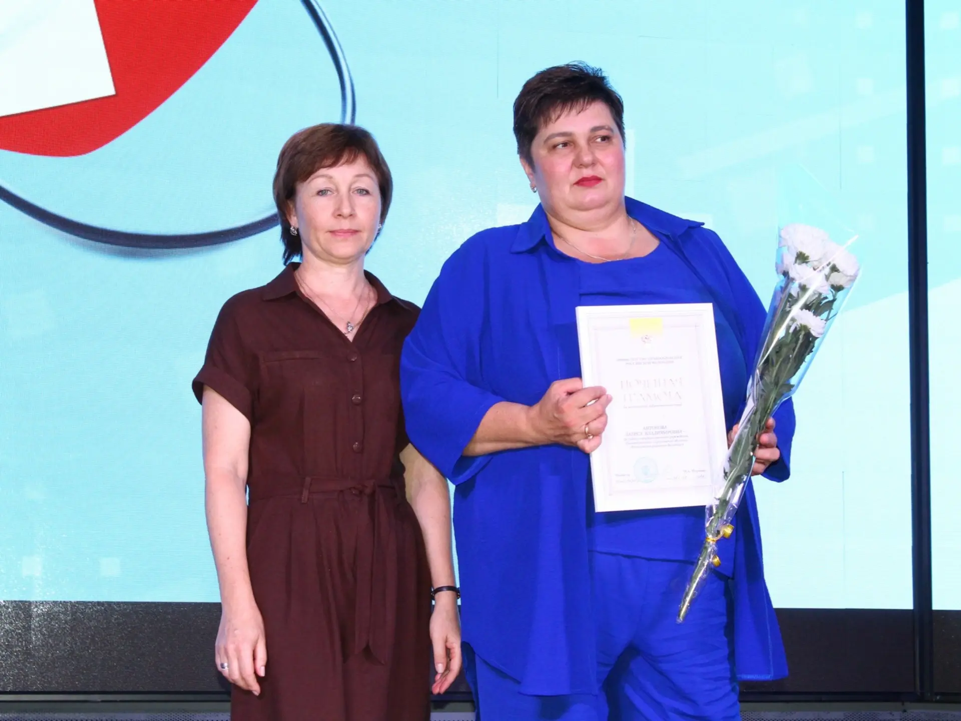 Оксана Цуцкова, и.о. главного врача ГУЗ СО «Ртищевская районная больница»  поздравила коллег с насту