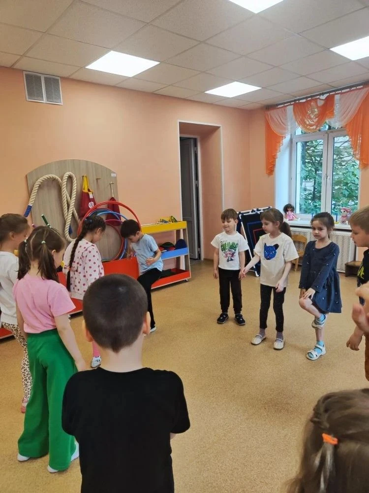 В группе «Знайки» прошло невероятно теплое, шумное и веселое развлечение, посвященное Международному