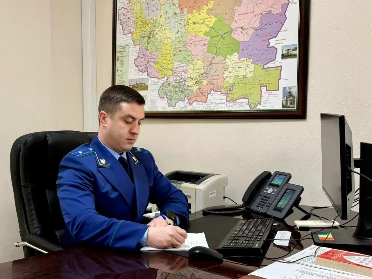 Прокуратура направила в суд уголовное дело о применении насилия в отношении полицейского и нетрезвом