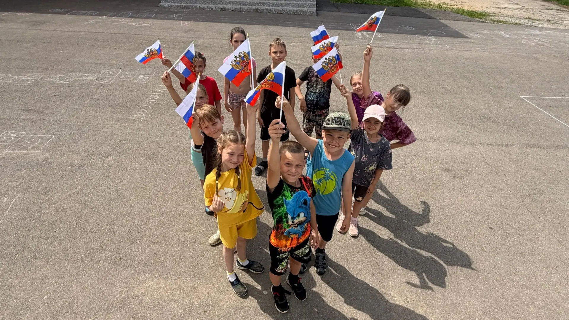 В рамках Всероссийской акции «Родиной горжусь», посвященной Дню России🇷🇺, юные художники выражают 