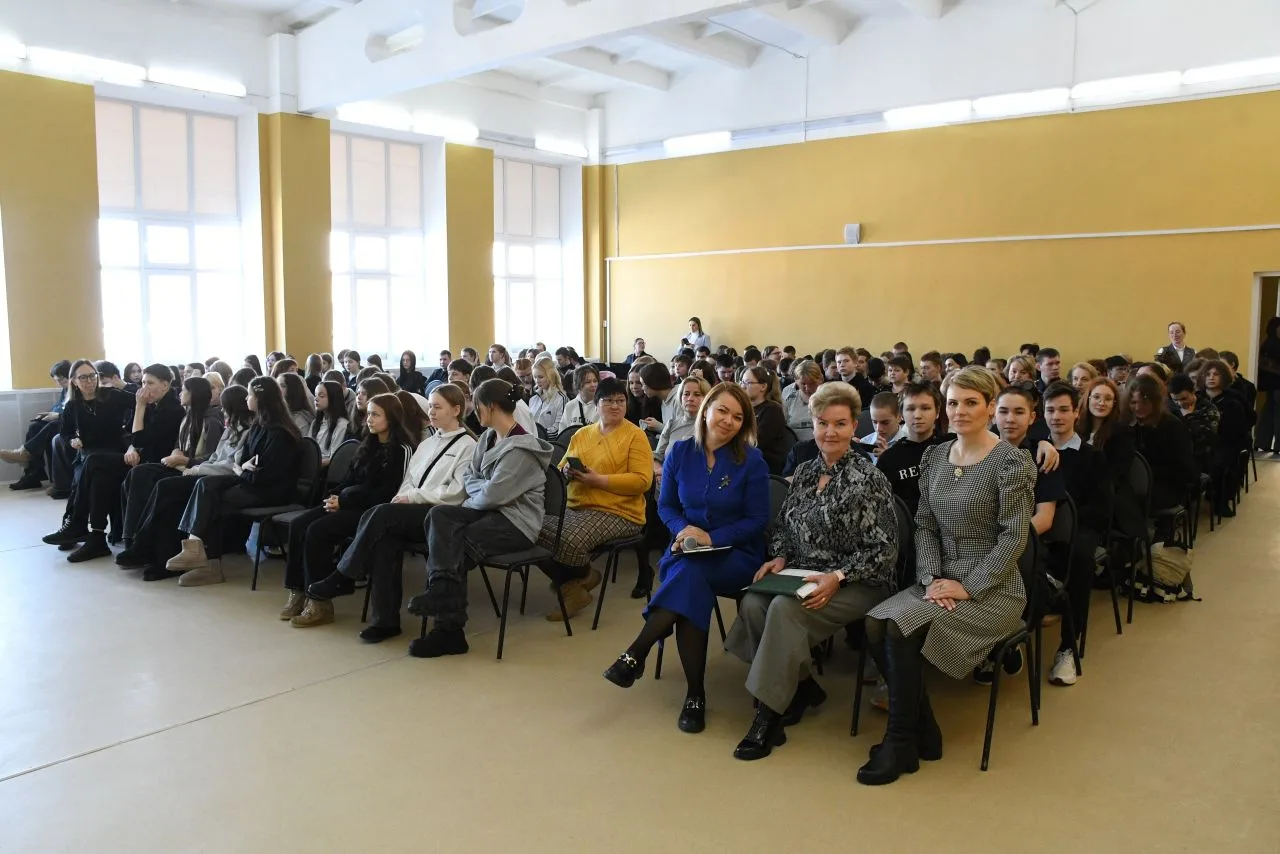 #НОВОСТИ 

❗️ Ярмарка учебных мест прошла в Усть-Куломской школе! 🎓

💯Мероприятие было организован
