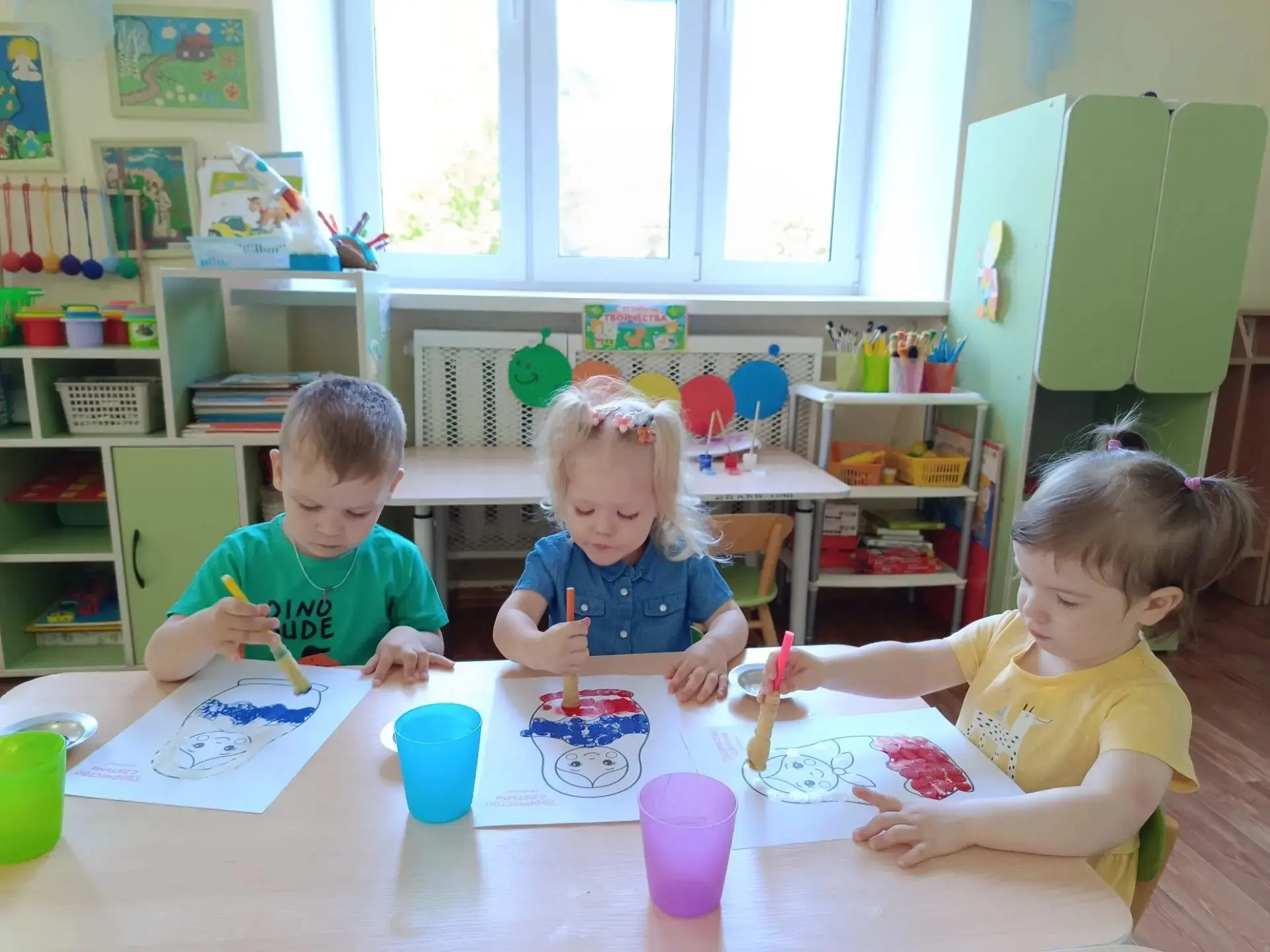 В первой младшей группе "Гнездышко" прошла увлекательная творческая мастерская  с детьми «Как Матрёш