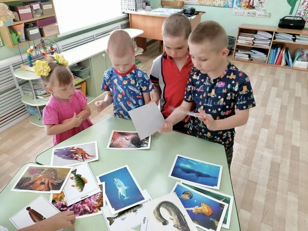 Сегодня в детском саду прошёл День океана! Ребята познакомились с подводным миром, посмотрели презен