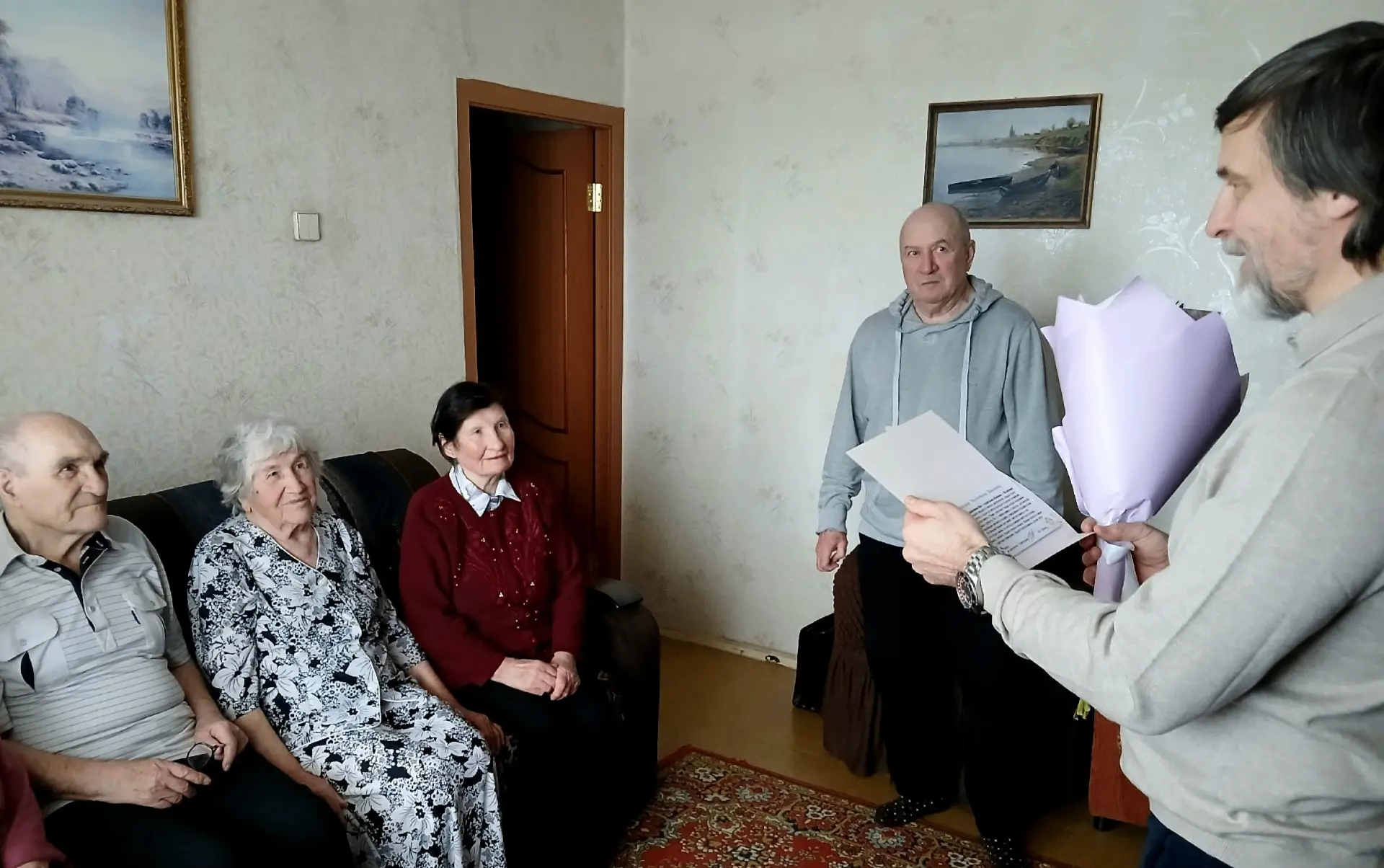 ✨ Продолжаются мероприятия, которые согревают сердце и наполняют душу теплом – поздравления детей по