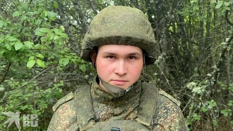 Спецконтракт: 19-летние пилоты

🇷🇺В учебном центре батальона беспилотных систем кипит работа. За н