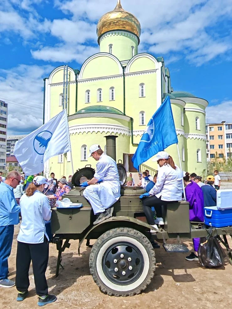 Аэропорт Якутск поддержал престольный праздник Всехсвятского храма
 
7 июня Всехсвятский храм отмети