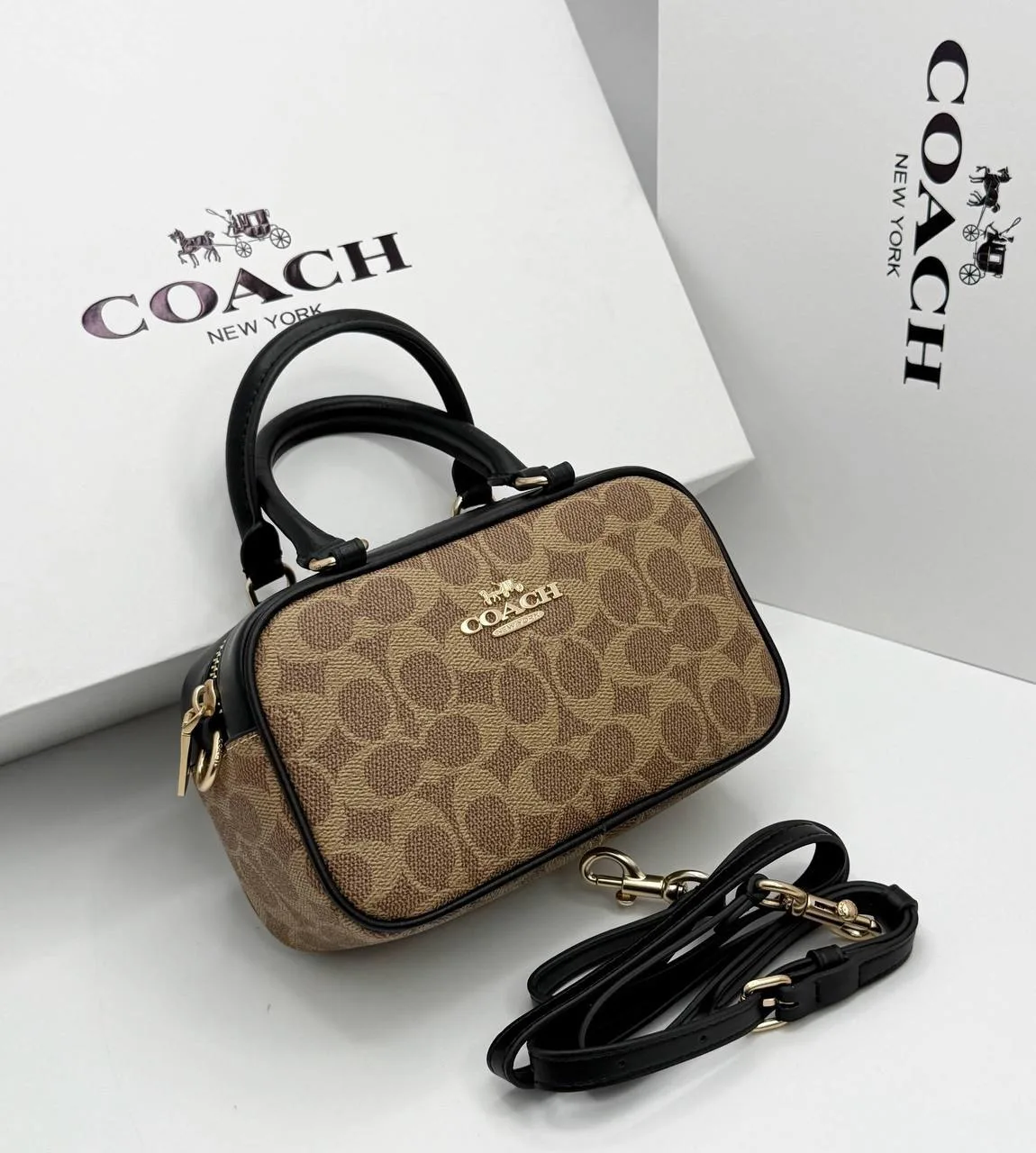 👜Coach

Сумка, которая будет актуальна не один сезон

Есть аксессуары, которые не зависят от трендо