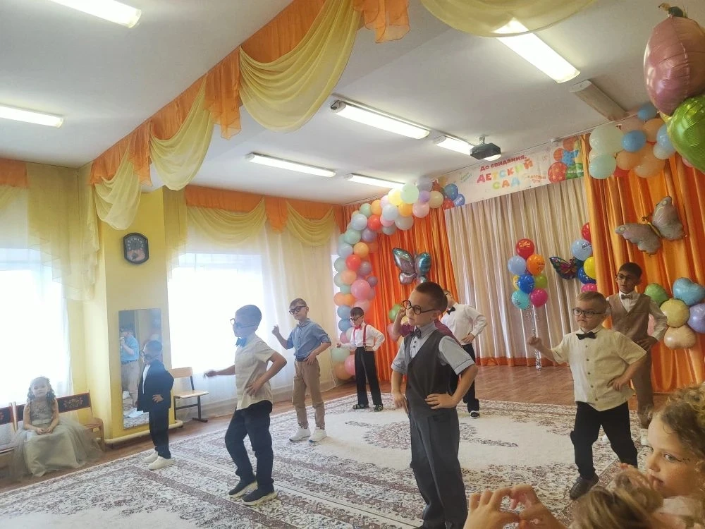 29.05.2026 г.
🎉 Выпускной в детском саду стал настоящим волшебным днём! 🎉

✨Наши воспитанники поко