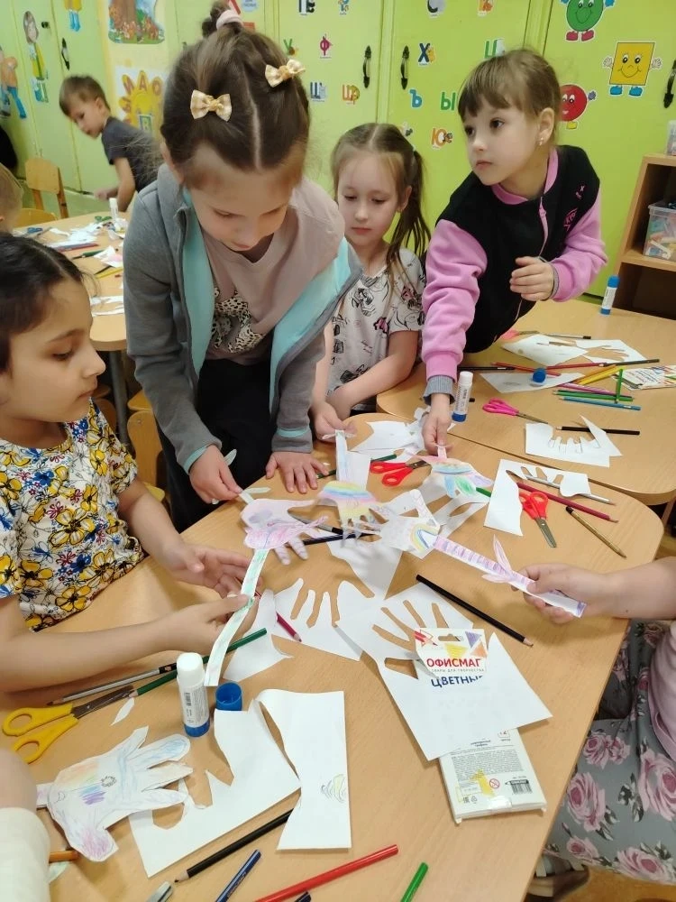 Лето – самое любимое время для всех детей на нашей планете. Это весёлый отдых, походы на природу, ку
