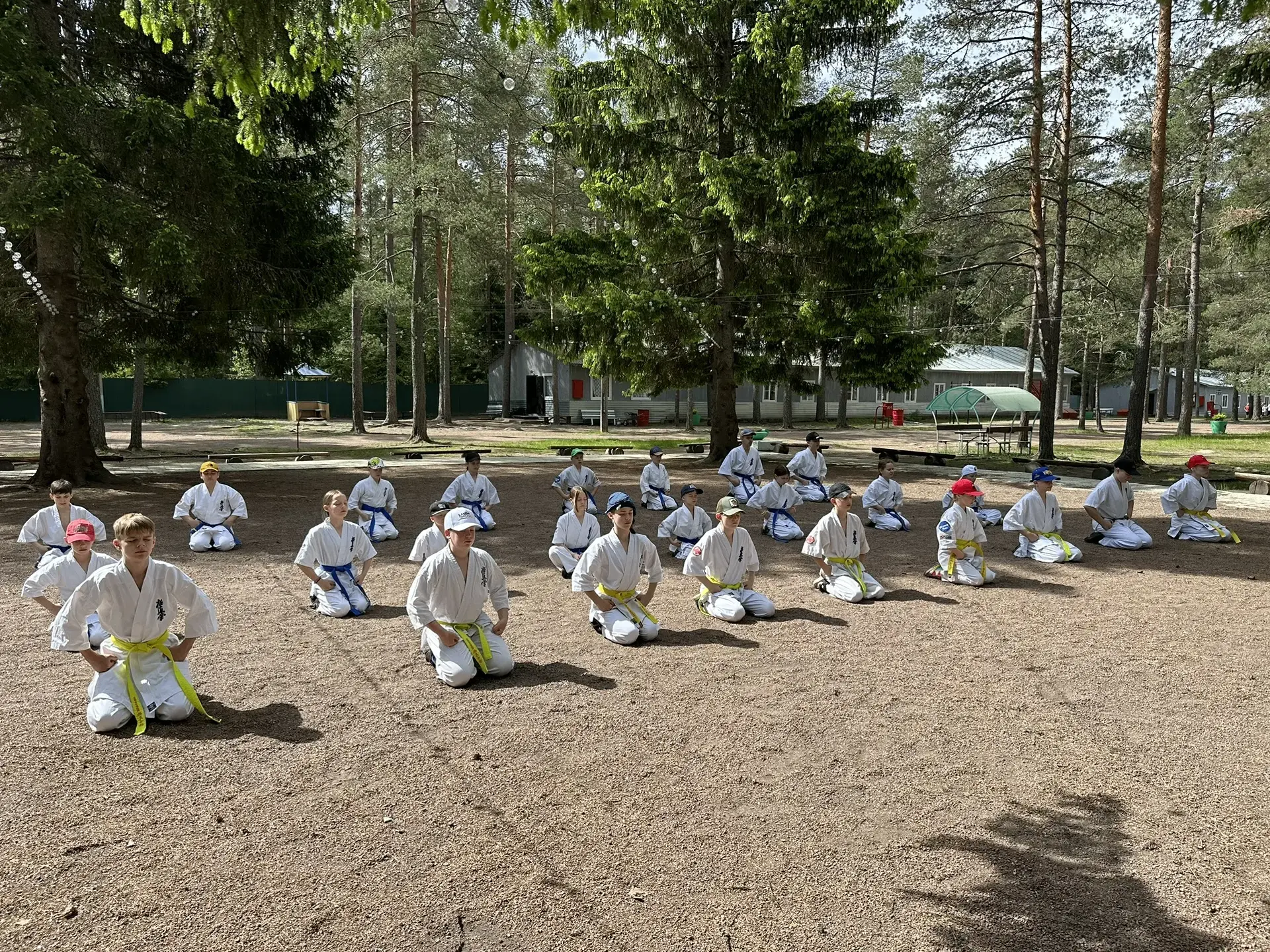 БОЕВОЙ НАСТРОЙ👊

Каратисты на тренировочных сборах в Ленинградской области🥋