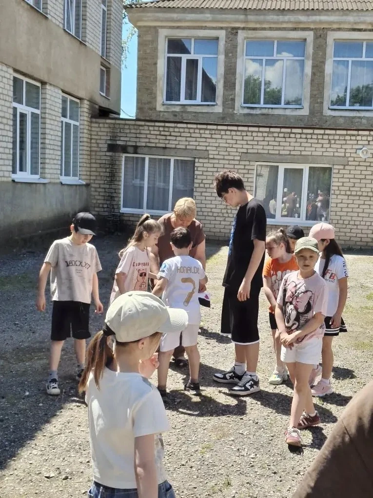 🇷🇺 День эколога в нашем лагере: миссия выполнена!

Сегодня мы не просто играли и гуляли, а принесл