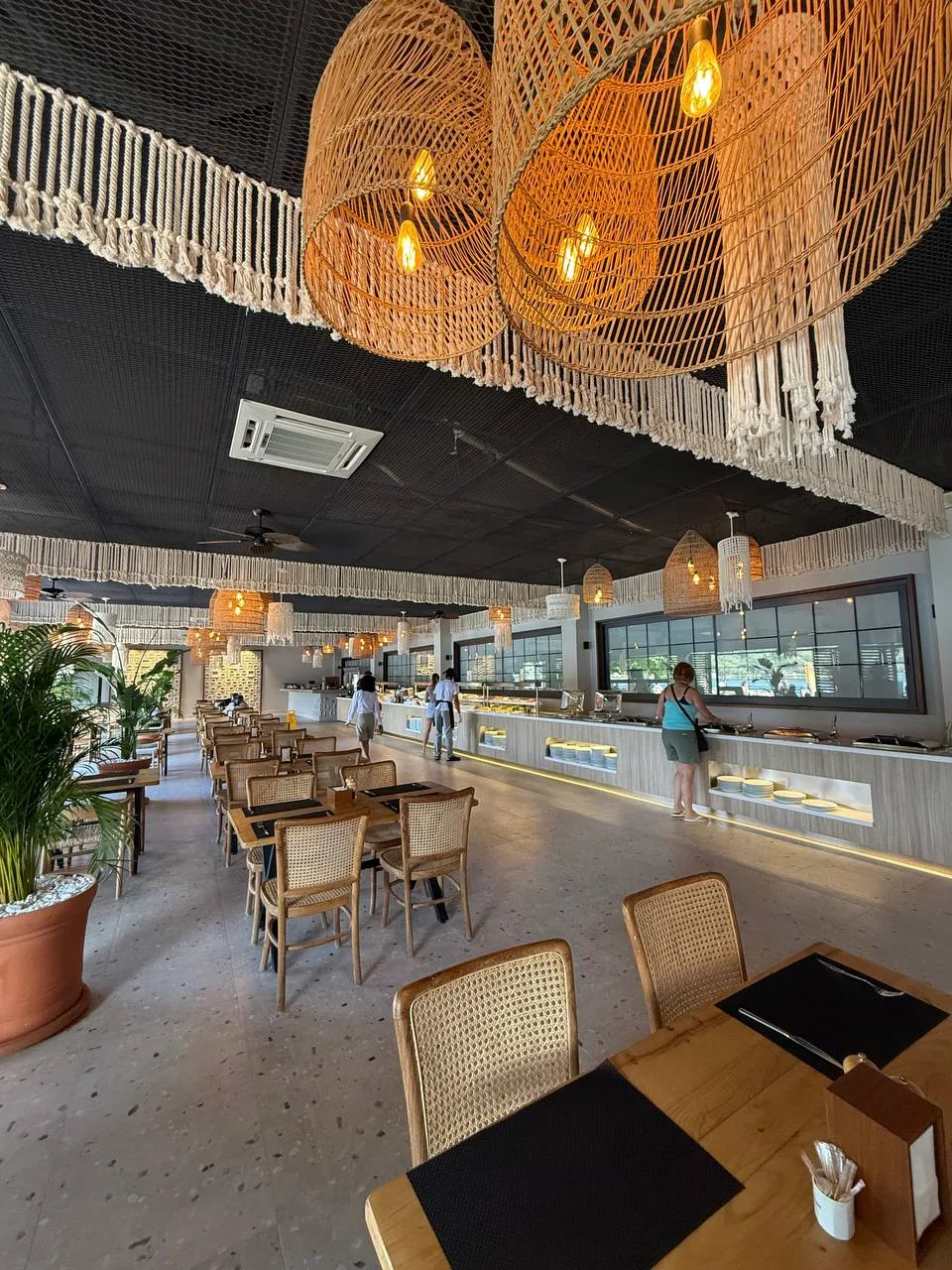 🔎 Club Meri Oludeniz: 3* отель, за который не стыдно

Лично побывали в этом отеле - и теперь делимс