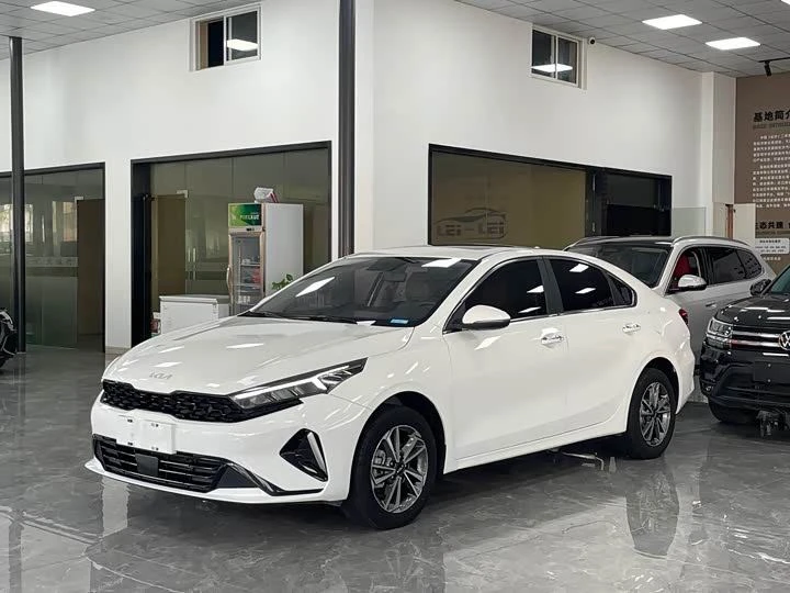 Kia K3 2023 ЗА 1.570.000₽💰
А теперь угадайте год😉

Пробег: 27.000km💥
Двигатель: 1.5л|115л.с
Приво