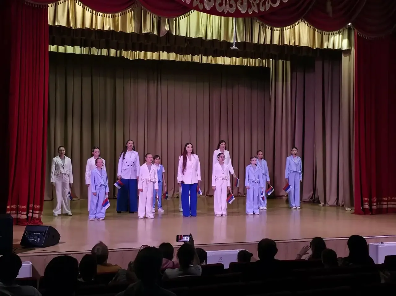 ✨ Вчера состоялся яркий и вдохновляющий концерт Вокального ансамбля «Микс» и Вокальной студии «Геоме