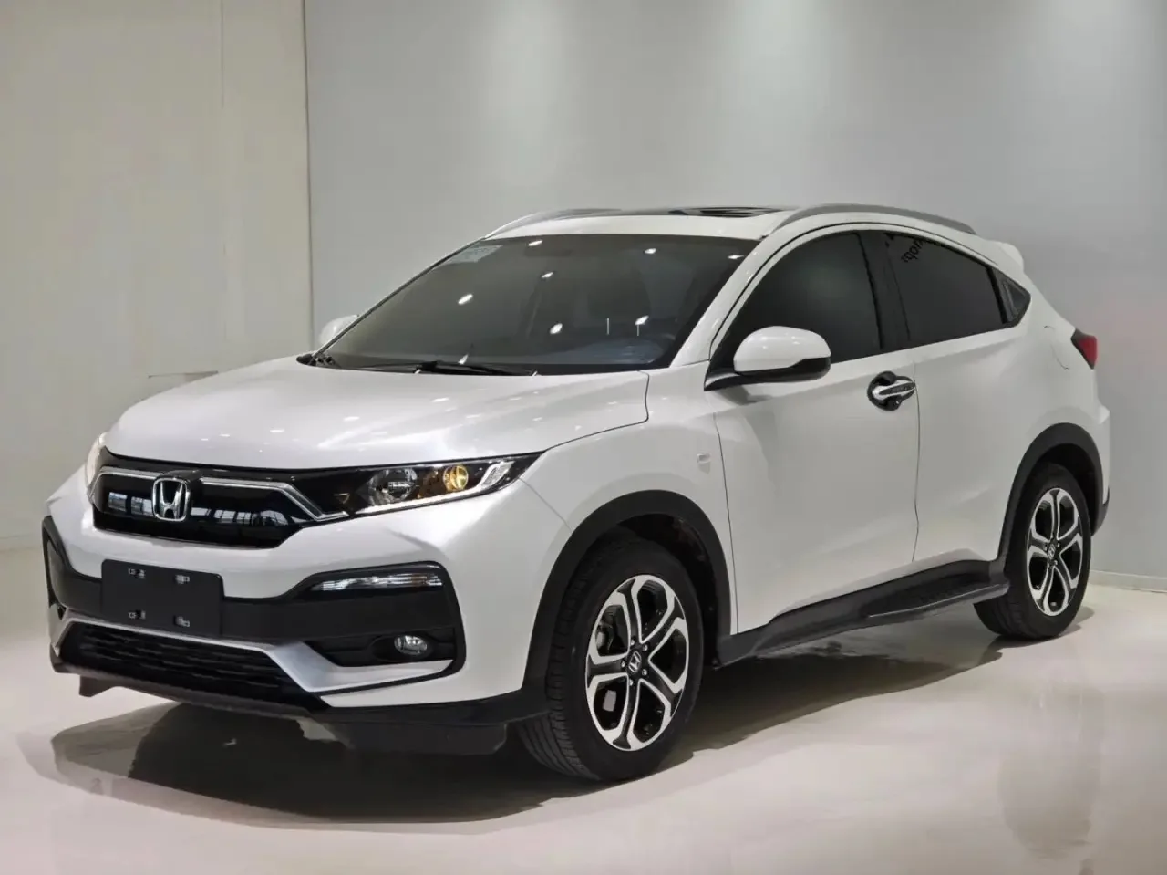 👍Доступен к заказу из Китая🇨🇳

Авто до 160 л.с (утильсбор на данный автомобиль 5200₽)

Honda XR-V