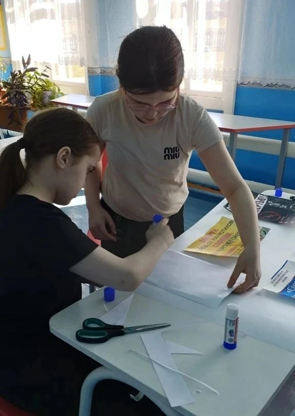 🌿 В нашей школе прошла межведомственная антинаркотическая акция "Сообщи, где торгуют смертью!"💥

Р