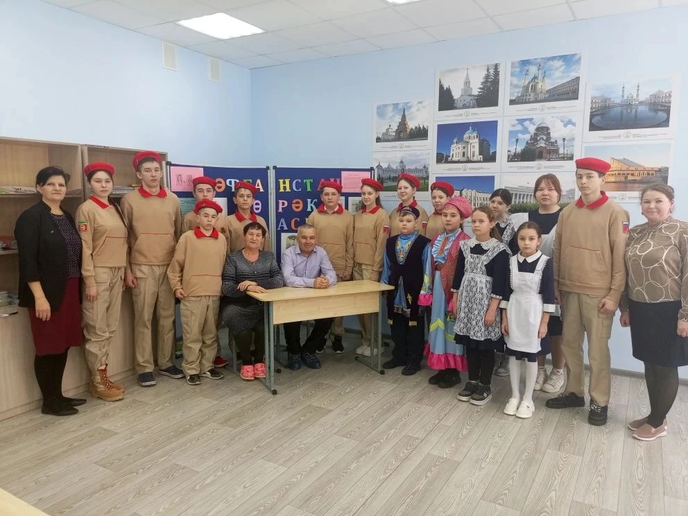 ВСТРЕЧА С ВЕТЕРАНОМ БОЕВЫХ ДЕЙСТВИЙ В АФГАНИСТАНЕ

✨Сегодня, 12 февраля, в нашей школе прошла  замеч