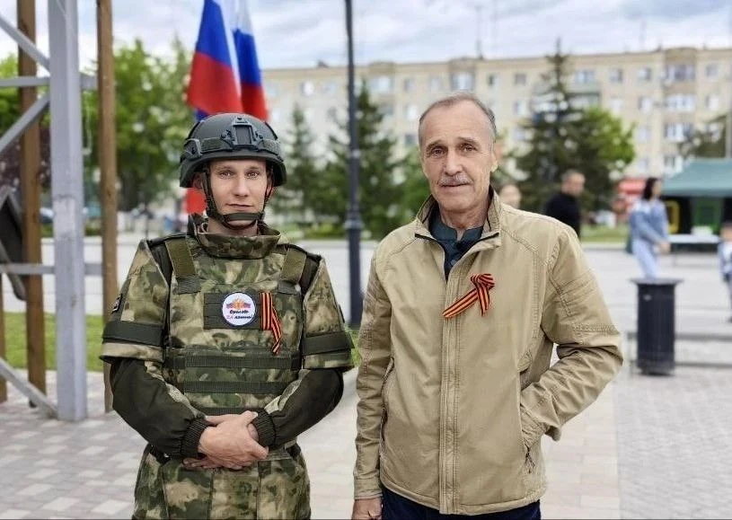 ⚡️«По-другому мы не умеем»

Александр Борисович Мистрюков — бывший учитель ОБЖ и физкультуры, отец т