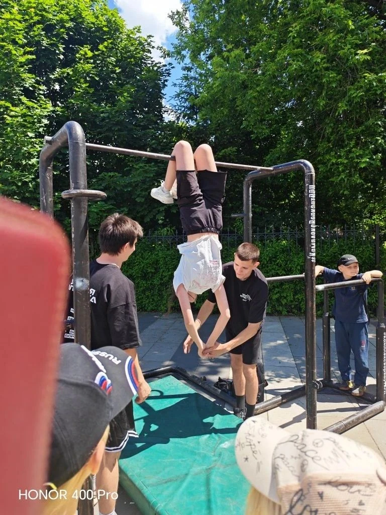 Пятница для детей из лагеря «Алые паруса» выдалась насыщенной!!!💪👏👍🏻💪После зарядки и завтрака и