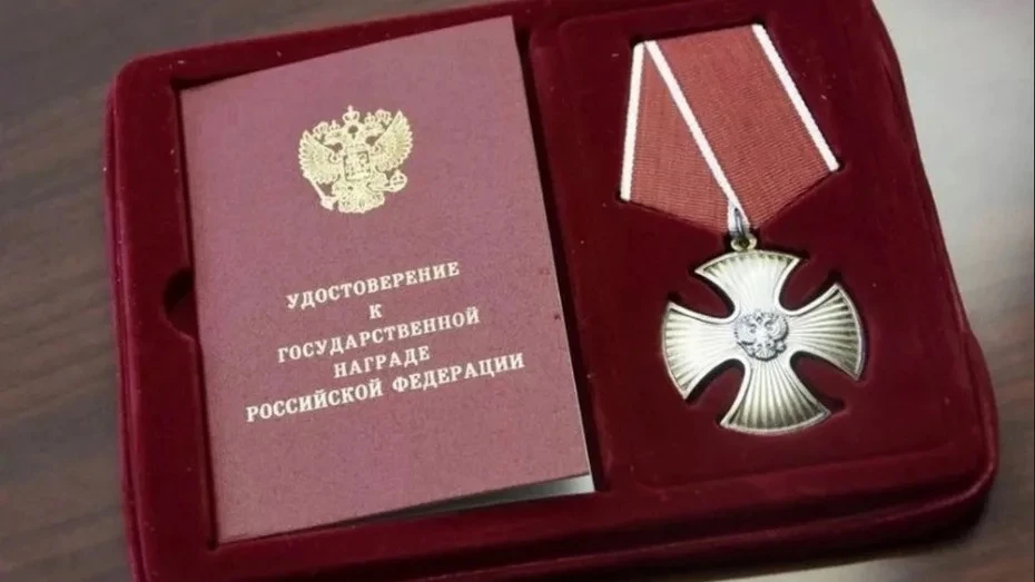 🕯️ Честь и память нашим героям!

Сегодня в Новошахтинске прошла трогательная и скорбная церемония: 