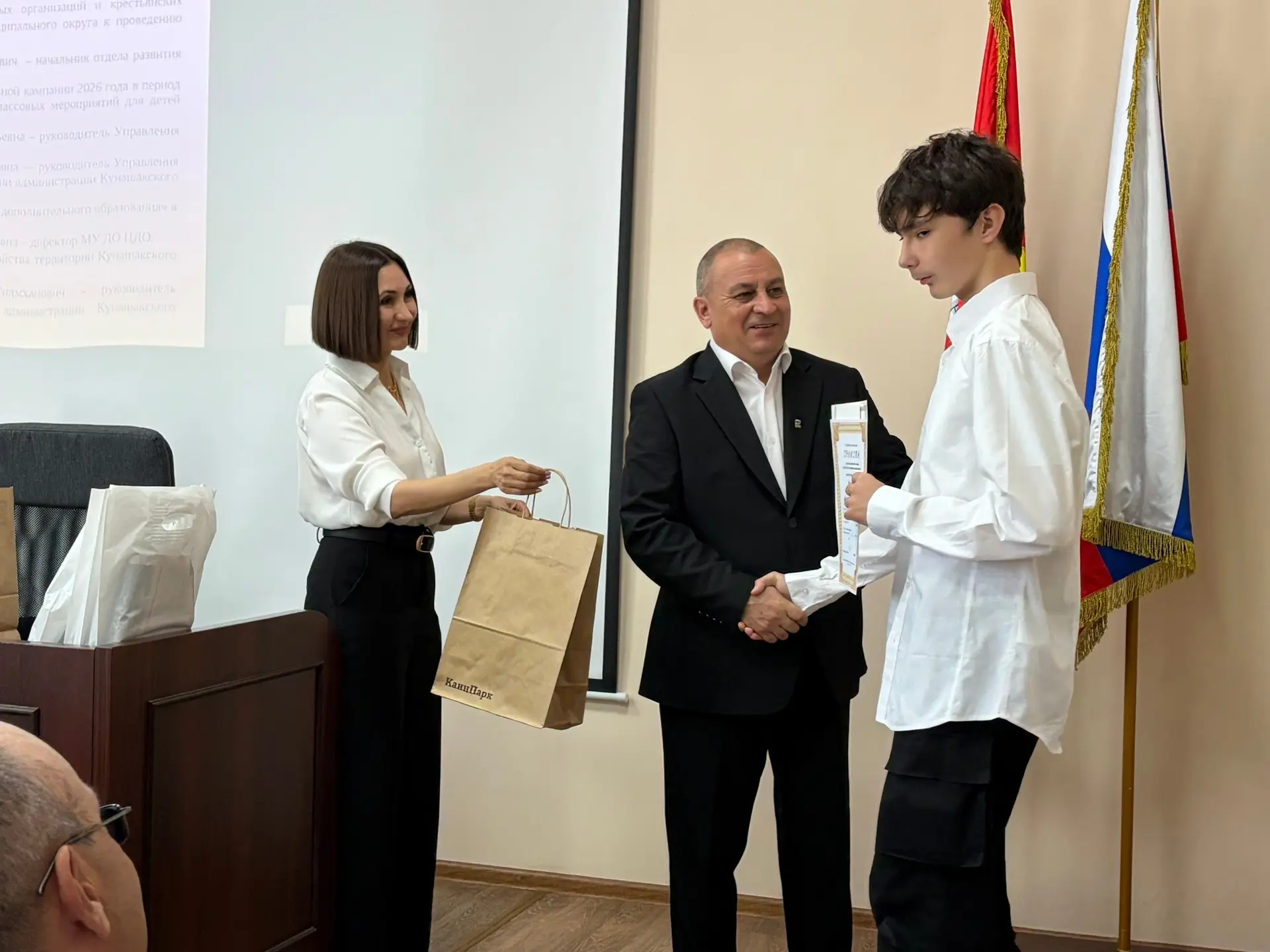 🏆ИНТЕЛЛЕКТУАЛЬНЫЙ ОЛИМП🏆

Вчера в нашем округе состоялось знаковое событие — торжественное награжд