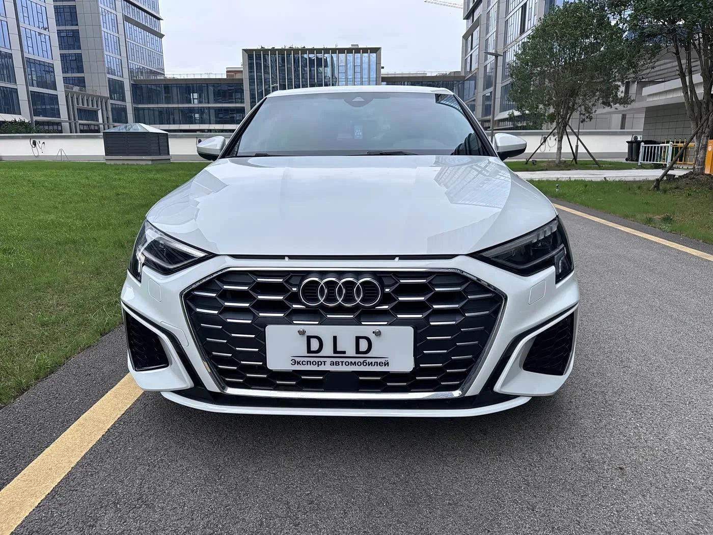 🎁 Audi A 3 sportback

  ~ 2022 год
  ~ 1400 турбо
  ~ Пробег 51.000 
  ~ Передний привод
  ~ Кожа
 