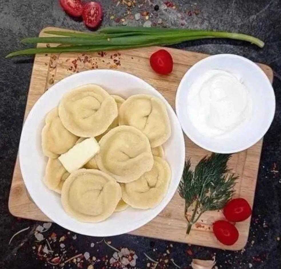 Домашние пельмени с индейкой. 

На 100 гр к/б/ж/у 192/14,2/3,8/23,9

Ингредиенты:
Для теста:
- мука 