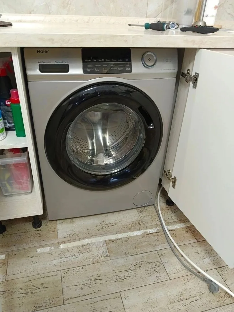 👉Рабочие моменты: 
Стиральная машина Haier. 
Заявленная не исправность, не включается, индикаторы н