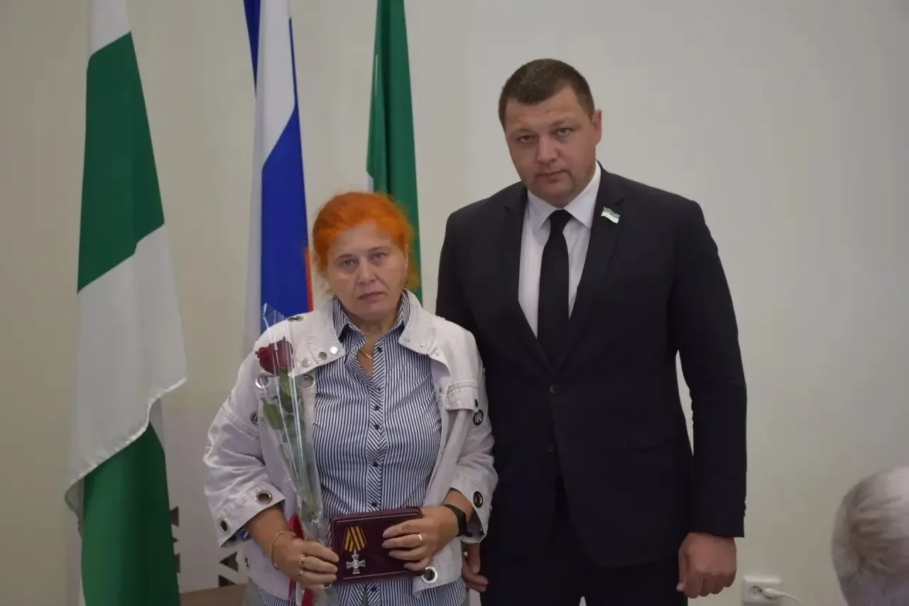 Сегодня передали на вечное хранение родственникам наших погибших бойцов ордена и медали. Для матерей