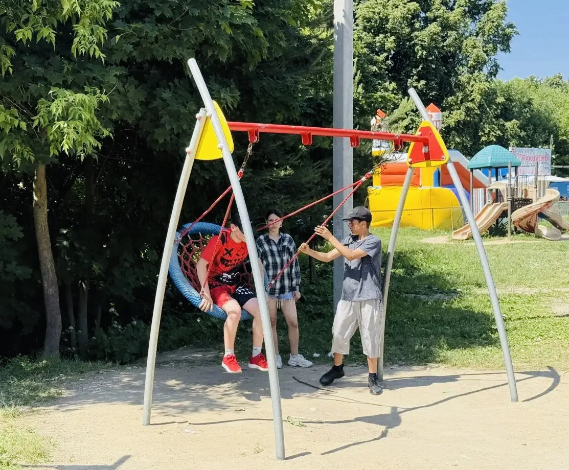 👫Школьный лагерь - это 🫶круто!
👫Школьный лагерь - это 👍класс!
🙅‍♂️📚Позабудем про науки -
☀️⛱️В