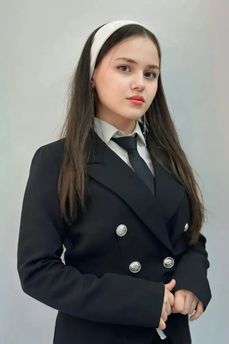 👩‍🎓 Президент Ахмат-Юртовской СШ №2 Вахаева Маретта Рамзановна успешно прошла Всероссийский  этап 