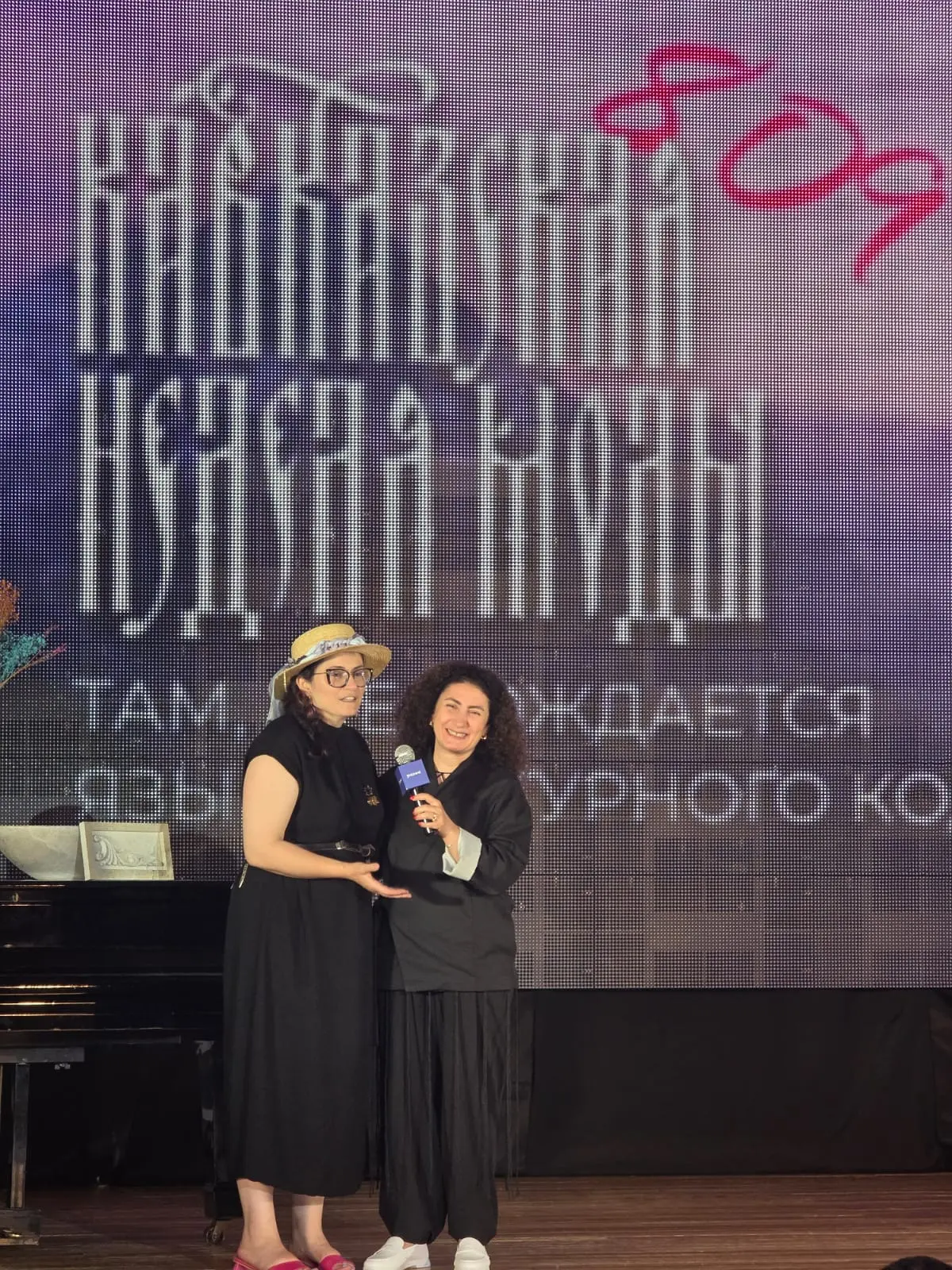 Вторая Кавказская неделя моды во Владикавказе набирает обороты, и сегодня свои коллекции представила