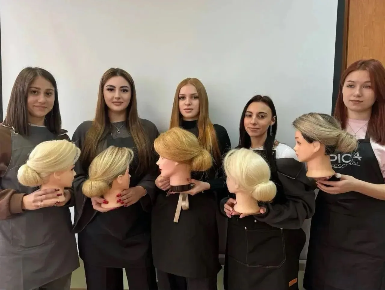 💇‍♀ Внутренний отборочный этап Чемпионата профессионального мастерства «Профессионалы-2026»
🪮 Студ