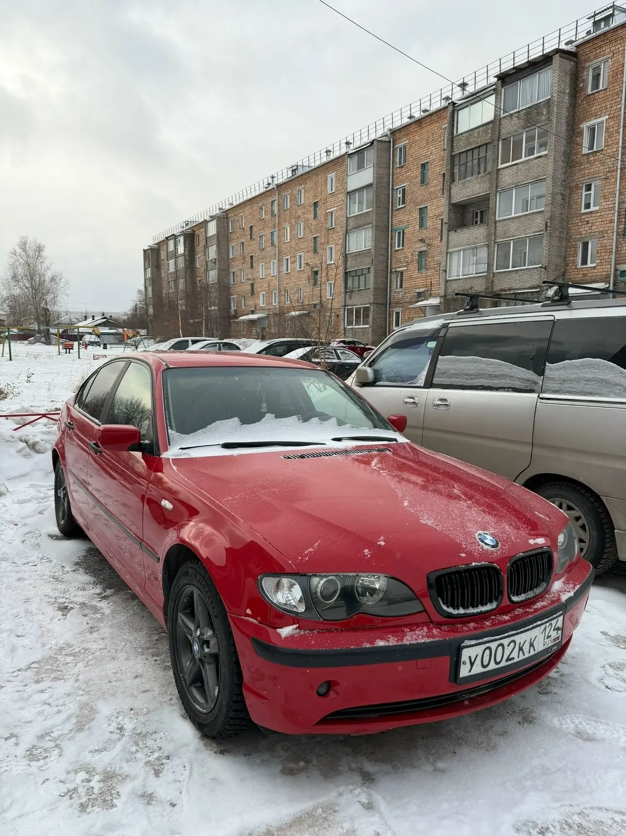 Продам БМВ 3 2003 г мотор 2.0 л
Собственник в семье 13 лет
3 владельца , охото отдать в хорошие руки