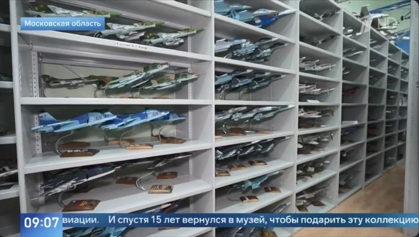 www.1tv.ru/n/544591
Бесконечная любовь к авиации — выше границ и политики!
Французский энтузиаст Але