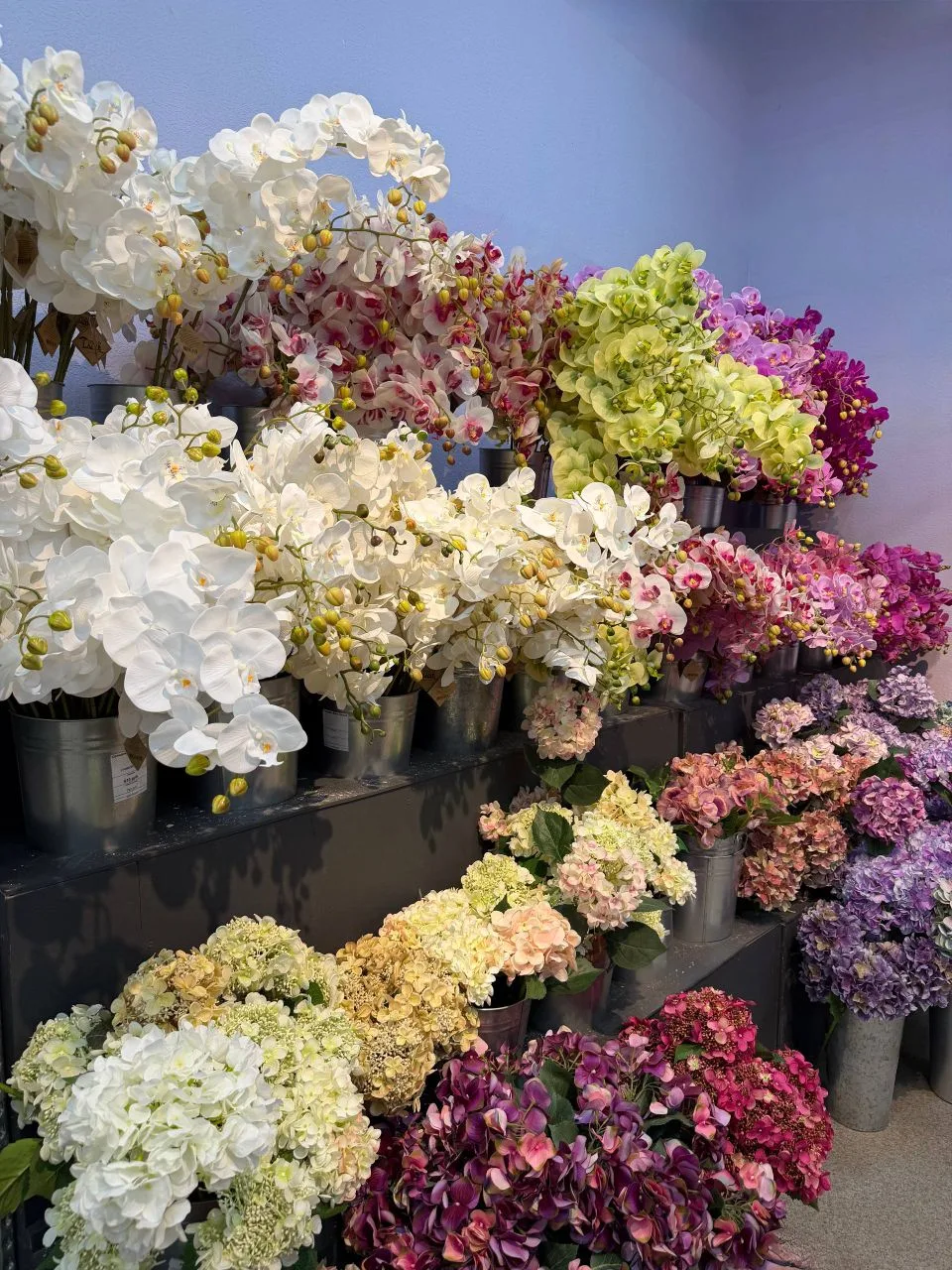 Орхидеи, которые выглядят как живые 🌸

✨Нежные лепестки, натуральные оттенки и каждаядеталь — как у