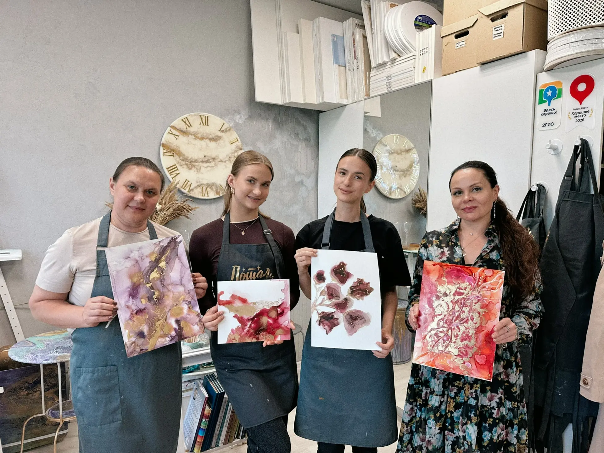 💜✨ В прошлые выходные в «Потали» прошёл мастер-класс по спиртовым чернилам ⭐️🌟💛

Это одна из самы