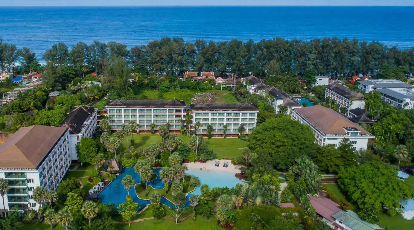 🌴 Naithonburi Beach Resort 4*
✈️ Москвы → Таиланд, пляж Най Тхон
📅 01.06 на 🌙 9 ночей
🍽 Bed & Br