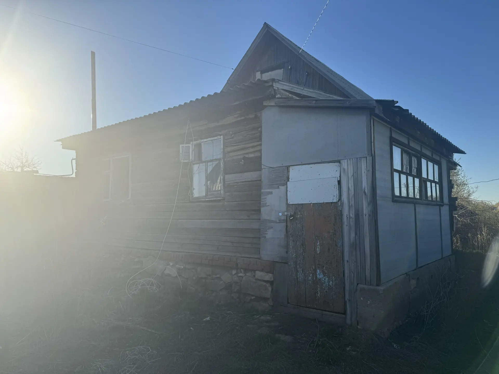 Продается дом с.Октябрьское 
ул. Почтовая 28 
Хороший торг реальному покупателю 
77 кв м
11 сот земл