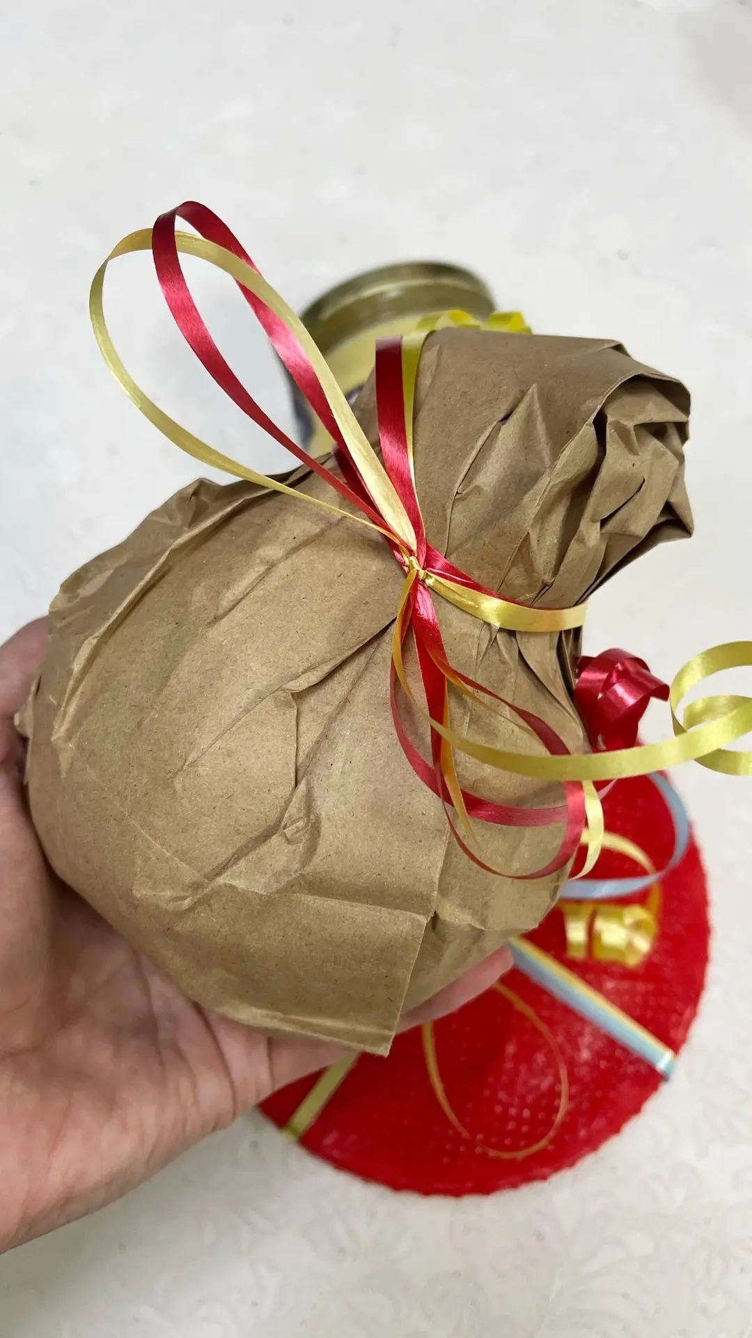 Это заказано в подарок. 🎁 
Идеально! 👍